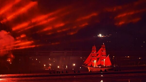 "Алые паруса" — никто и не ожидал! Почему шоу в Петербурге всех удивило