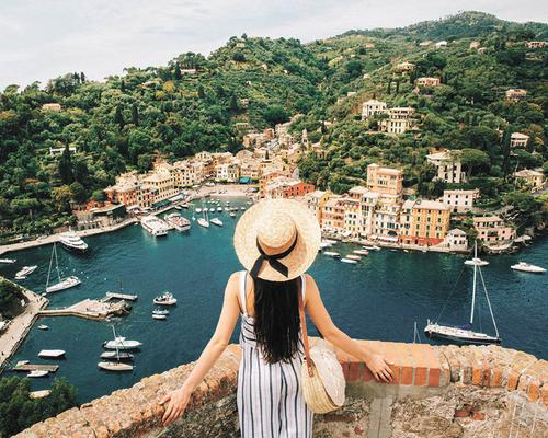 Россиян депортируют с Бали за съёмки в обнажённом виде Россиян депортируют с Бали за съёмки в обнажённом виде