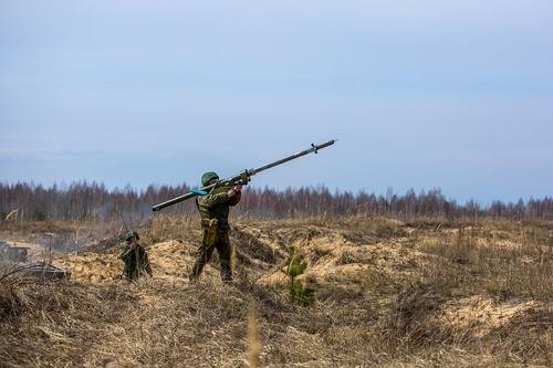 Минобороны РФ: оператор ПЗРПК «Игла» сбил украинский штурмовик Су-25 в районе Угледара