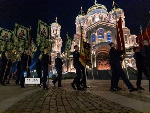 Пасхальное богослужение состоялось в Главном храме Вооруженных сил РФ Пасхальное богослужение состоялось в Главном храме Вооруженных сил РФ