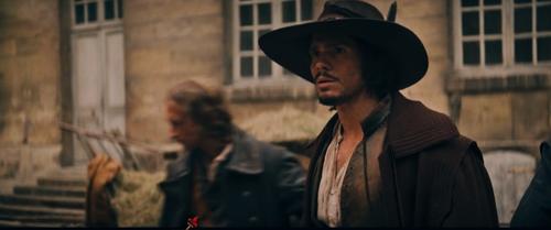 Куда воткнется шпага Портоса? Куда воткнется шпага Портоса?