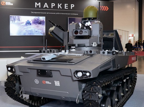 Российского робота "Маркера" оснастили дроном-камикадзе "БАС-80"