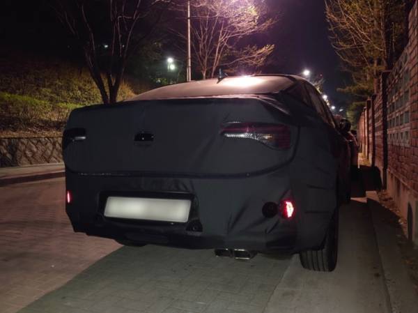 Новый KIA Rio получит солидный дизайн