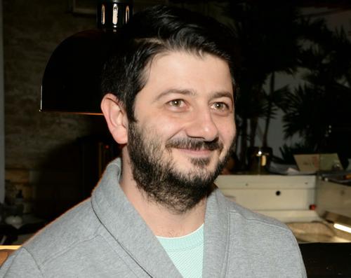 Михаил Галустян получил армянский паспорт, но заявил, что не намерен уезжать из России Михаил Галустян получил армянский паспорт, но заявил, что не намерен уезжать из России