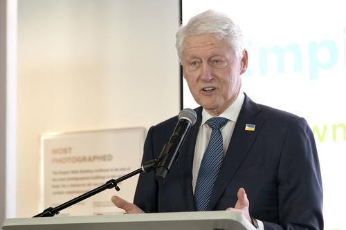 Выходки США и Клинтона Выходки США и Клинтона