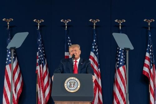 Трамп заявил, что примет участие в выборах президента, если его признают виновным Трамп заявил, что примет участие в выборах президента, если его признают виновным