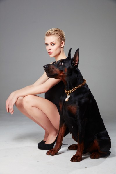 Актриса Снежана Самохина: «Вдовиченков сказал мне: «Ну, хочешь, я им стекло в ботинки насыплю?» Актриса Снежана Самохина: «Вдовиченков сказал мне: «Ну, хочешь, я им стекло в ботинки насыплю?»