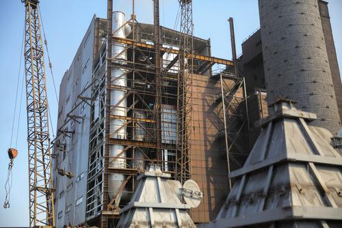 Рогов сообщил, что ВСУ накапливают военную технику на заводах и зернохранилищах в подконтрольной им части Запорожской области Рогов сообщил, что ВСУ накапливают военную технику на заводах и зернохранилищах в подконтрольной им части Запорожской области