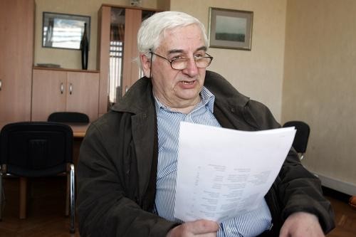 Режиссер Константин Богомолов сообщил о смерти своего отца, кинокритика Юрия Богомолова Режиссер Константин Богомолов сообщил о смерти своего отца, кинокритика Юрия Богомолова