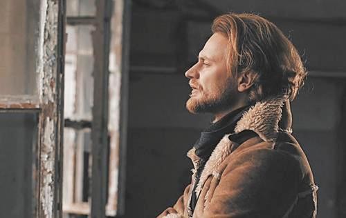 «У рэперов нет задачи мыслить»: донецкий философ Андрей Коробов-Латынцев о реакции русского рэпа на СВО «У рэперов нет задачи мыслить»: донецкий философ Андрей Коробов-Латынцев о реакции русского рэпа на СВО