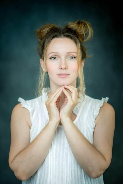 Актриса Алиса Сапегина: «На съёмках «Института благородных девиц» даже лошадь упала в обморок» Актриса Алиса Сапегина: «На съёмках «Института благородных девиц» даже лошадь упала в обморок»