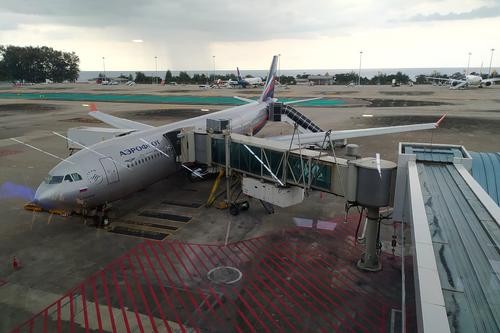 Замминистра транспорта Чалик: авиабилеты на рейсы по России могут подорожать на 15-30 процентов