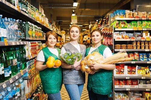 От кассира до директора: как построить карьеру в розничной торговле От кассира до директора: как построить карьеру в розничной торговле