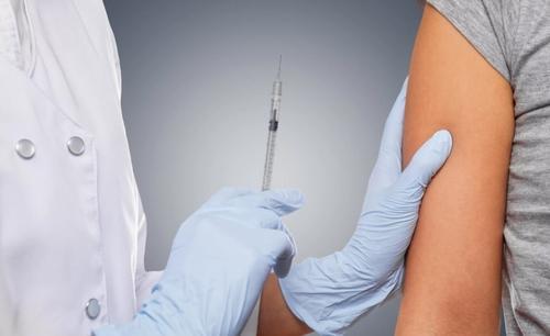 Свыше половины сообщений о нежелательных эффектах связаны с антиковидными препаратами Свыше половины сообщений о нежелательных эффектах связаны с антиковидными препаратами