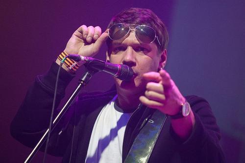 Пенсионер русского хип-хопа Вася Васин любит китайцев Пенсионер русского хип-хопа Вася Васин любит китайцев