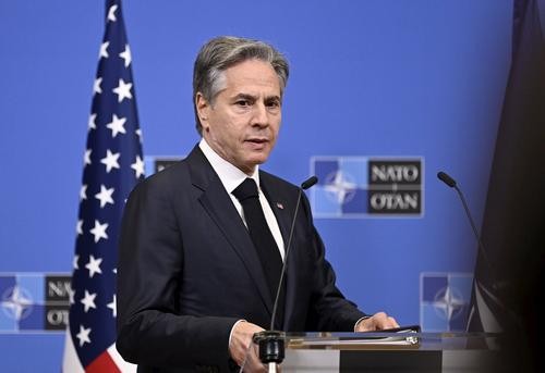 Блинкен: утечка секретных документов Пентагона никак не отразилась на отношениях США с их союзниками Блинкен: утечка секретных документов Пентагона никак не отразилась на отношениях США с их союзниками