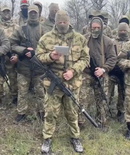 Пригожин считает, что создание российскими олигархами множества ЧВК приводят к бардаку и осложняют ситуацию на фронте Пригожин считает, что создание российскими олигархами множества ЧВК приводят к бардаку и осложняют ситуацию на фронте