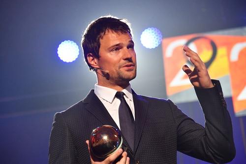 Пресс-секретарь и брат Данилы Козловского опроверг информацию об эмиграции актера в США: «он все это время был в России»