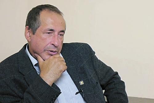 Экономист Андрей Паршев: «При такой высокой ставке Центробанка мы проиграем Западу» Экономист Андрей Паршев: «При такой высокой ставке Центробанка мы проиграем Западу»