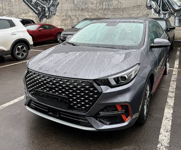 Седан Omoda S5 уже в России. Когда ждать у дилеров? Седан Omoda S5 уже в России. Когда ждать у дилеров?