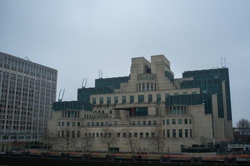 Экс-агент британской разведки Крук заявил, что слухи об «огромном» наступлении ВСУ распространяются с целью запугать Россию Экс-агент британской разведки Крук заявил, что слухи об «огромном» наступлении ВСУ распространяются с целью запугать Россию