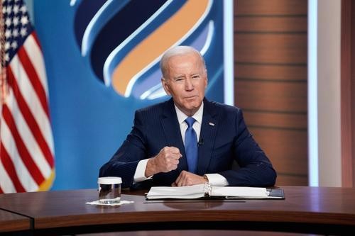 Рейтинг Байдена упал до минимума с момента его избрания на пост президента США Рейтинг Байдена упал до минимума с момента его избрания на пост президента США