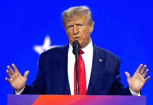 Трамп: некомпетентность администрации президента США Байдена может привести к Третьей мировой войне Трамп: некомпетентность администрации президента США Байдена может привести к Третьей мировой войне