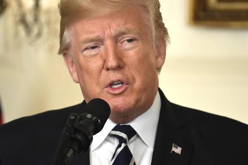 Трамп заявил, что экономике США и доллару грозит тяжелейшее за последние двести лет поражение