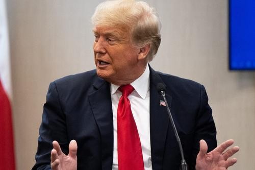 Трамп заявил, что США на пути к второй Великой депрессии Трамп заявил, что США на пути к второй Великой депрессии