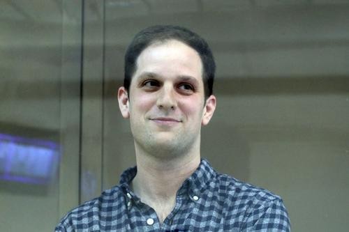 Вашингтон ввел санкции против ФСБ и СВР из-за «неправомерного задержания» граждан США Вашингтон ввел санкции против ФСБ и СВР из-за «неправомерного задержания» граждан США