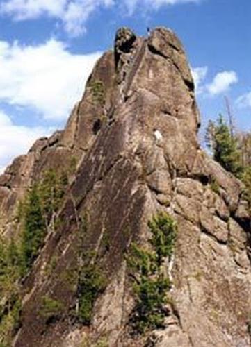 Жительница Красноярска в погожий воскресный день полезла на скалу в парке «Красноярские столбы», сорвалась и погибла Жительница Красноярска в погожий воскресный день полезла на скалу в парке «Красноярские столбы», сорвалась и погибла