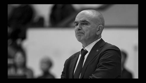 Скоропостижно в возрасте 60 лет умер главный тренер баскетбольного клуба ЦСКА-2 Предраг Бадняревич Скоропостижно в возрасте 60 лет умер главный тренер баскетбольного клуба ЦСКА-2 Предраг Бадняревич