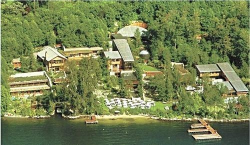 Мировые знаменитости тратят миллионы долларов на дома и поместья Мировые знаменитости тратят миллионы долларов на дома и поместья