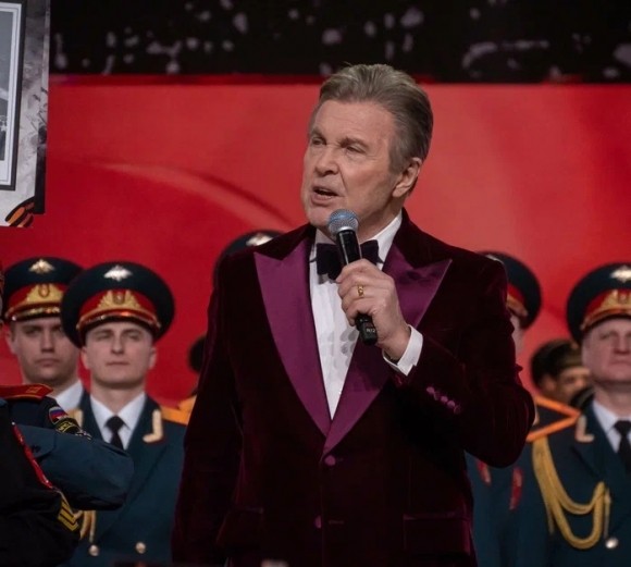 «Песни Победы»: праздничный концерт «Песни Победы»: праздничный концерт