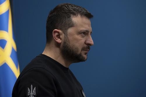 The Guardian: Зеленский направит основные ударные силы на южную часть фронта из-за значения Крыма