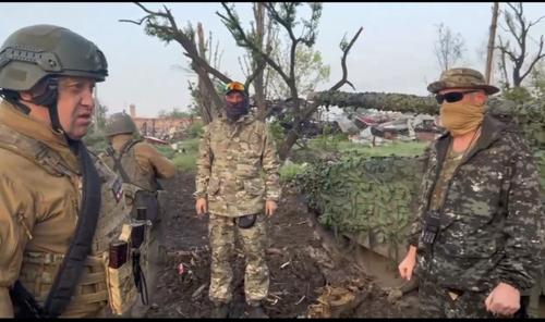 «Вагнер» уходит из Артёмовска «Вагнер» уходит из Артёмовска