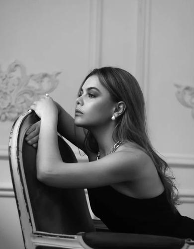 Актриса Кристина Корбут: &laquo;Верю, что никакой искусственный интеллект не заменит игру актрисы на сцене&raquo;