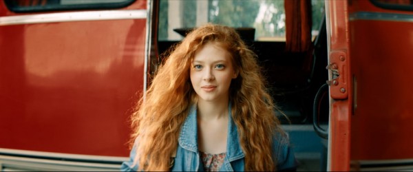 Актриса Валентина Ляпина: «В 90-е годы люди были более свободными, искренними, открытыми к миру»  