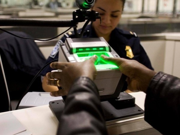 Знание закона освобождает от ответственности или что нужно знать при контакте с «системой». Три «золотых» статьи Конституции