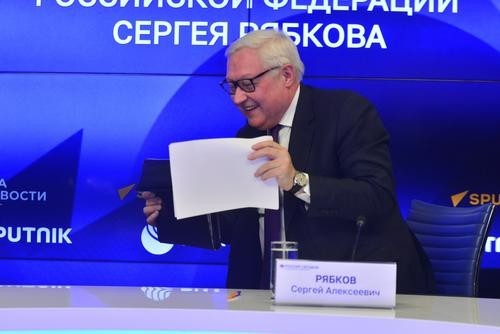 Интерфакс: Путин подписал Указ о денонсации ДОВСЕ 