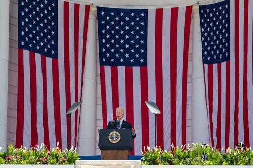 Байден сообщил, что обсудил с президентом Турции Эрдоганом по телефону принятие Швеции в НАТО