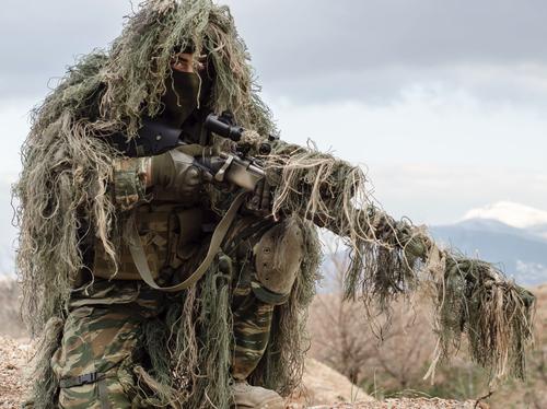 Российский снайпер поразил цель в СВО на рекордной дистанции Российский снайпер поразил цель в СВО на рекордной дистанции