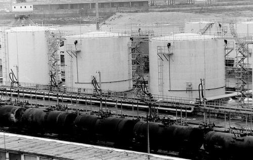 Bloomberg: Ирак и Саудовская Аравия повысили цены на нефть для европейских стран Bloomberg: Ирак и Саудовская Аравия повысили цены на нефть для европейских стран