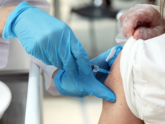 Названа возможная причина увольнения гендиректора «Вектора» Максютова: неэффективная вакцина