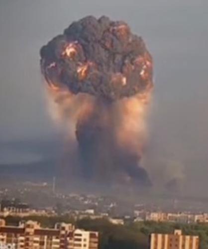 В Хмельницком уничтожен склад ВСУ с танковыми снарядами, имеющими урановый сердечник В Хмельницком уничтожен склад ВСУ с танковыми снарядами, имеющими урановый сердечник