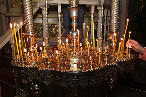 В Донбассе во время службы об упокоении погибших русских воинов замироточила икона В Донбассе во время службы об упокоении погибших русских воинов замироточила икона