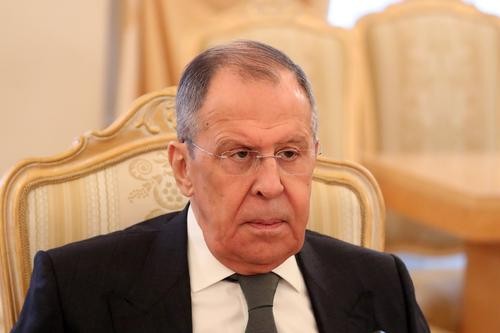 Глава МИД Лавров: Запад сам отвернулся от России, наступив на горло своим интересам