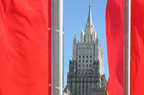 МИД России: попытка западных СМИ оправдаться за слова американского сенатора Грэма о «смерти русских» обречена на провал МИД России: попытка западных СМИ оправдаться за слова американского сенатора Грэма о «смерти русских» обречена на провал