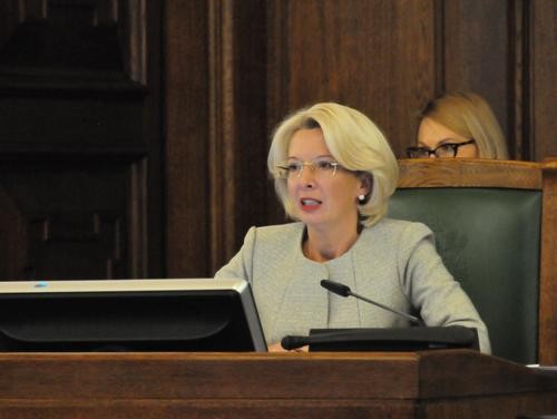 Министр обороны Латвии Мурниеце: Западу не стоит недооценивать военную мощь России Министр обороны Латвии Мурниеце: Западу не стоит недооценивать военную мощь России