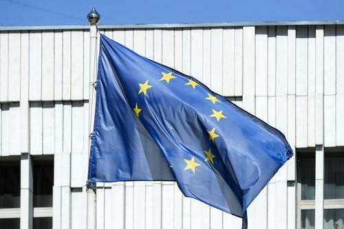 Представитель ЕК Виганд заявил, что сумма замороженных активов физлиц и компаний из России превысила 24 миллиарда евро